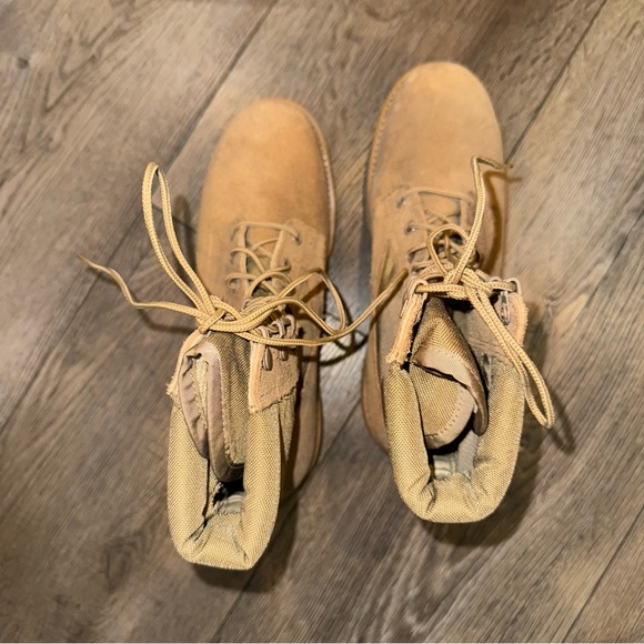 NWOT Men’s Thorogood steel toe boots - Picture 3 of 9